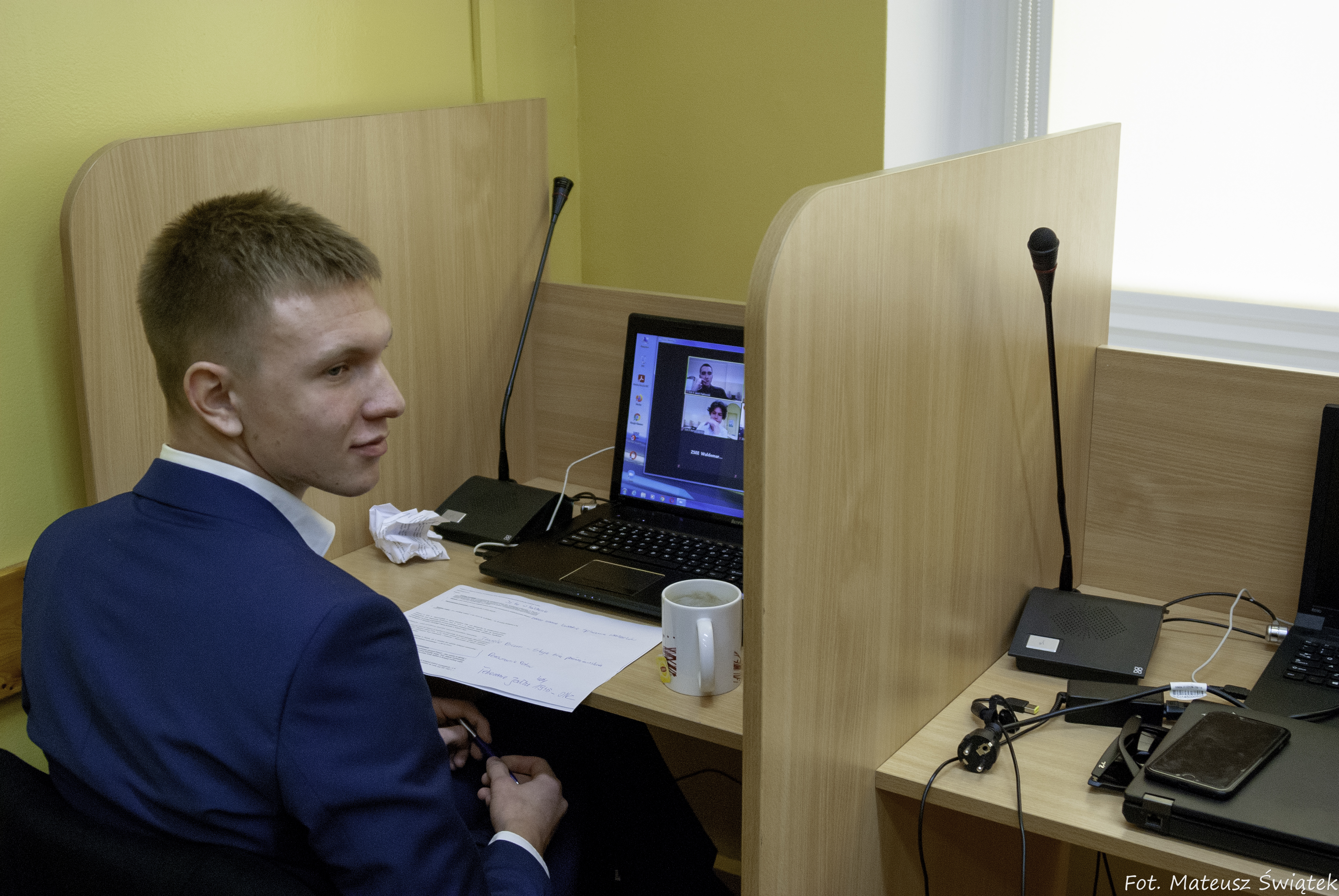 1_g_nad_tekstem_pod_tytulem.jpg